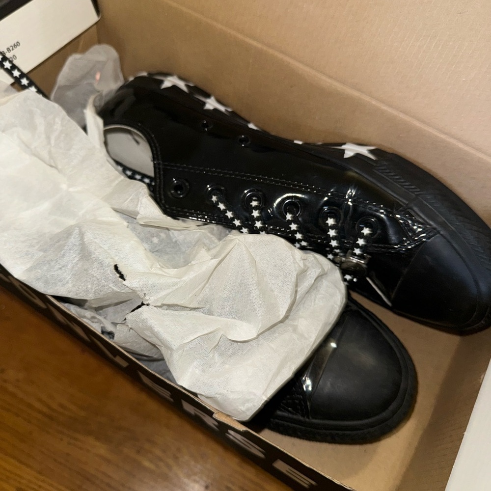 Miley Cyrus Converse Collab View 4